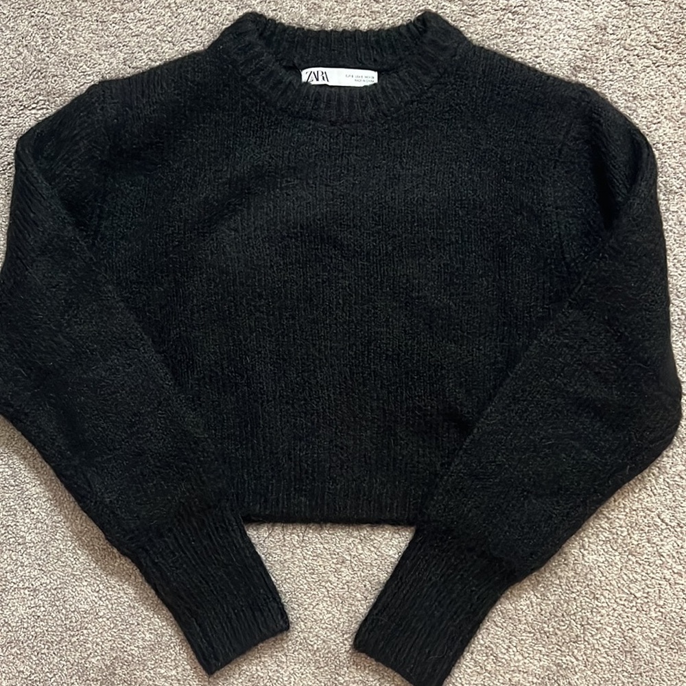 Zara Cropped Sweater